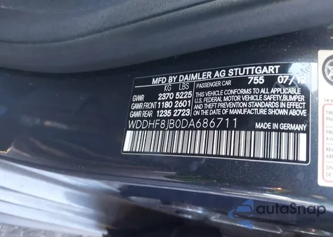 2013 Mercedes-Benz E 350 4Matic z USA, uszkodzony, nr VIN WDDHF8JB0DA686711